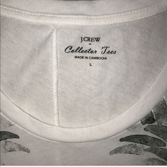 Sold-Crew Collector Sleeveless White Pineapple Tee - Picture 2 of 6